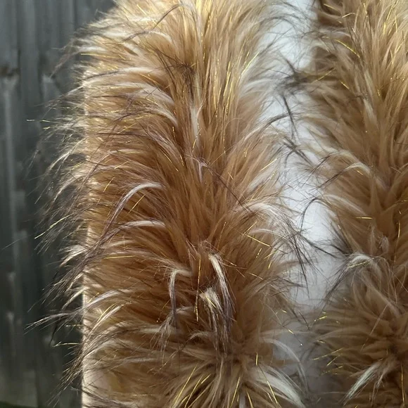 La Seine Tan Cardigan Vest Cape  with Luxurious Brown Gold Faux  Fur Trim NWT - Picture 2 of 8